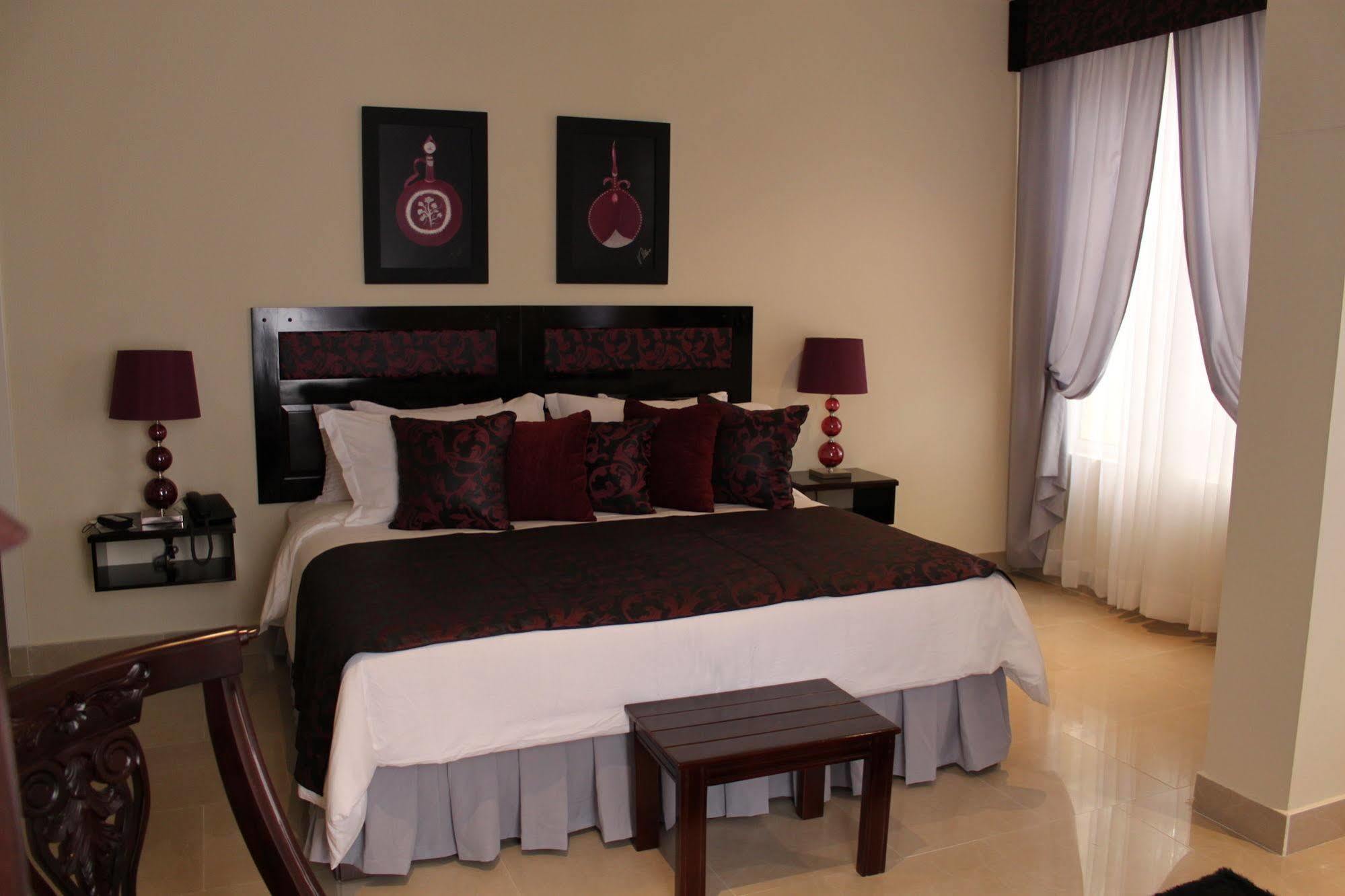 Victoria'S Park Hotel Armenia  Exterior photo